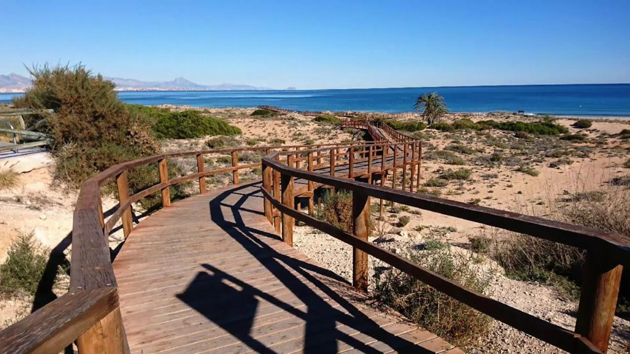 Sunny Beach Retreat Santa Pola Eksteriør billede